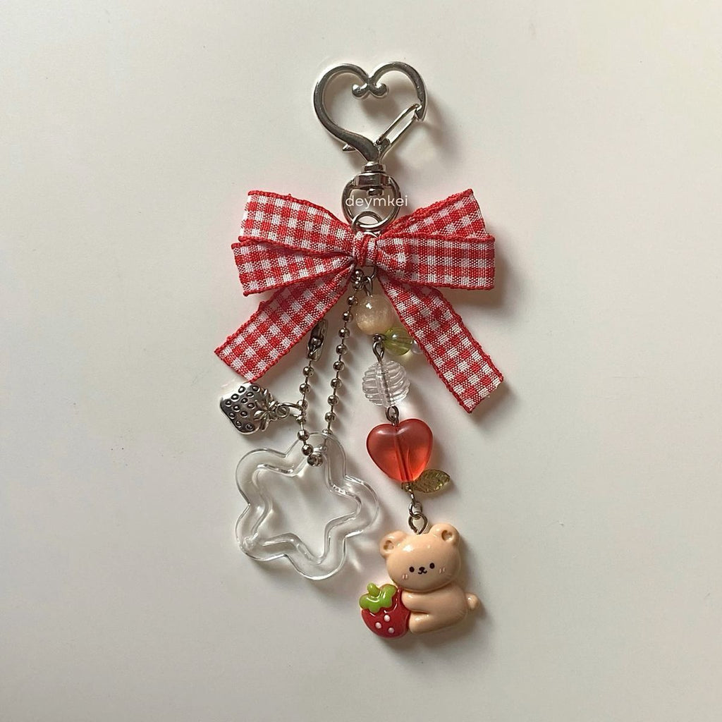 🎀 Gingham Picnic Animal Charm 🧺